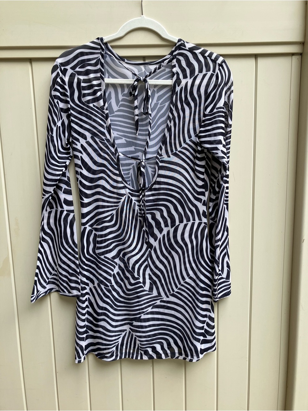 Bar III Macy's women's Zebra print swim cover sheer size medium bell sleeve